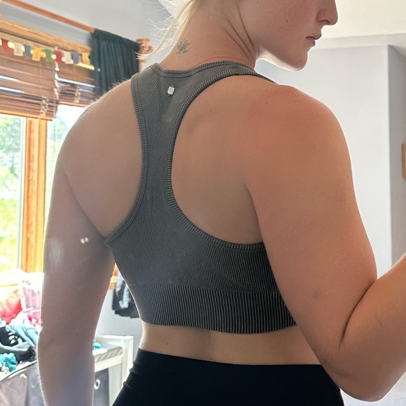 Fabletics Seamless Rib Bra - Picture 4 of 7
